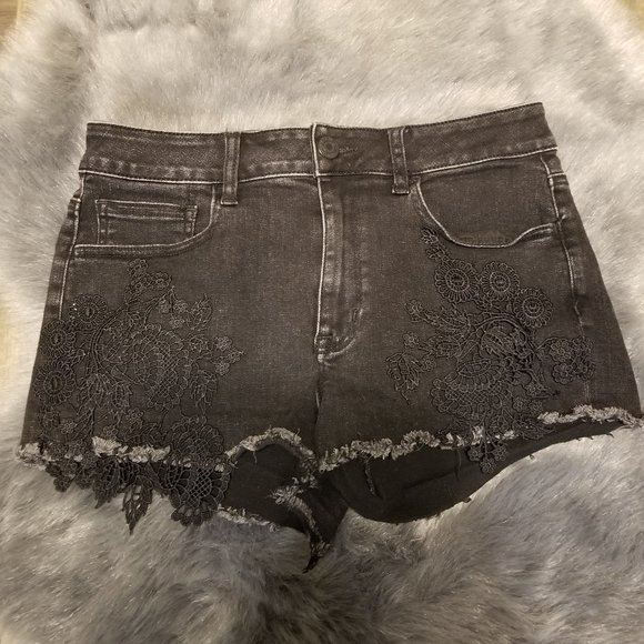 American Eagle Hi-rise Shortie black jean shorts - Picture 1 of 7